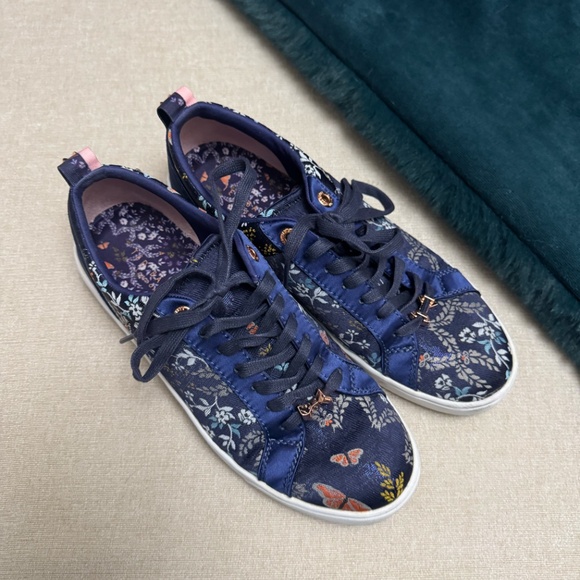 Ted Baker London 'Sorcey' Women's Sneakers Size 8 - Picture 2 of 6